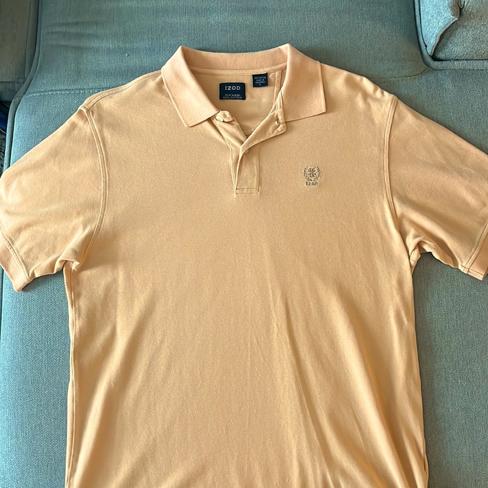Mens Polo size large. Brand IZOD